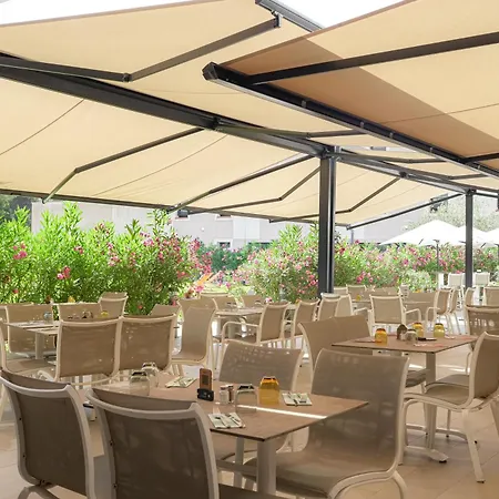 Grand Prix & Restaurant Hotel Le Castellet (Var)